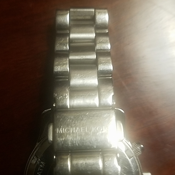 Michael Kors watch - Picture 3 of 3